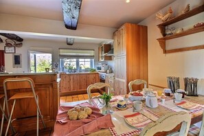 تناول الطعام