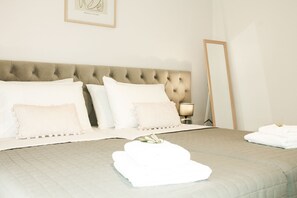 4 Schlafzimmer, Zimmersafe, Bügeleisen/Bügelbrett, Reisekinderbett