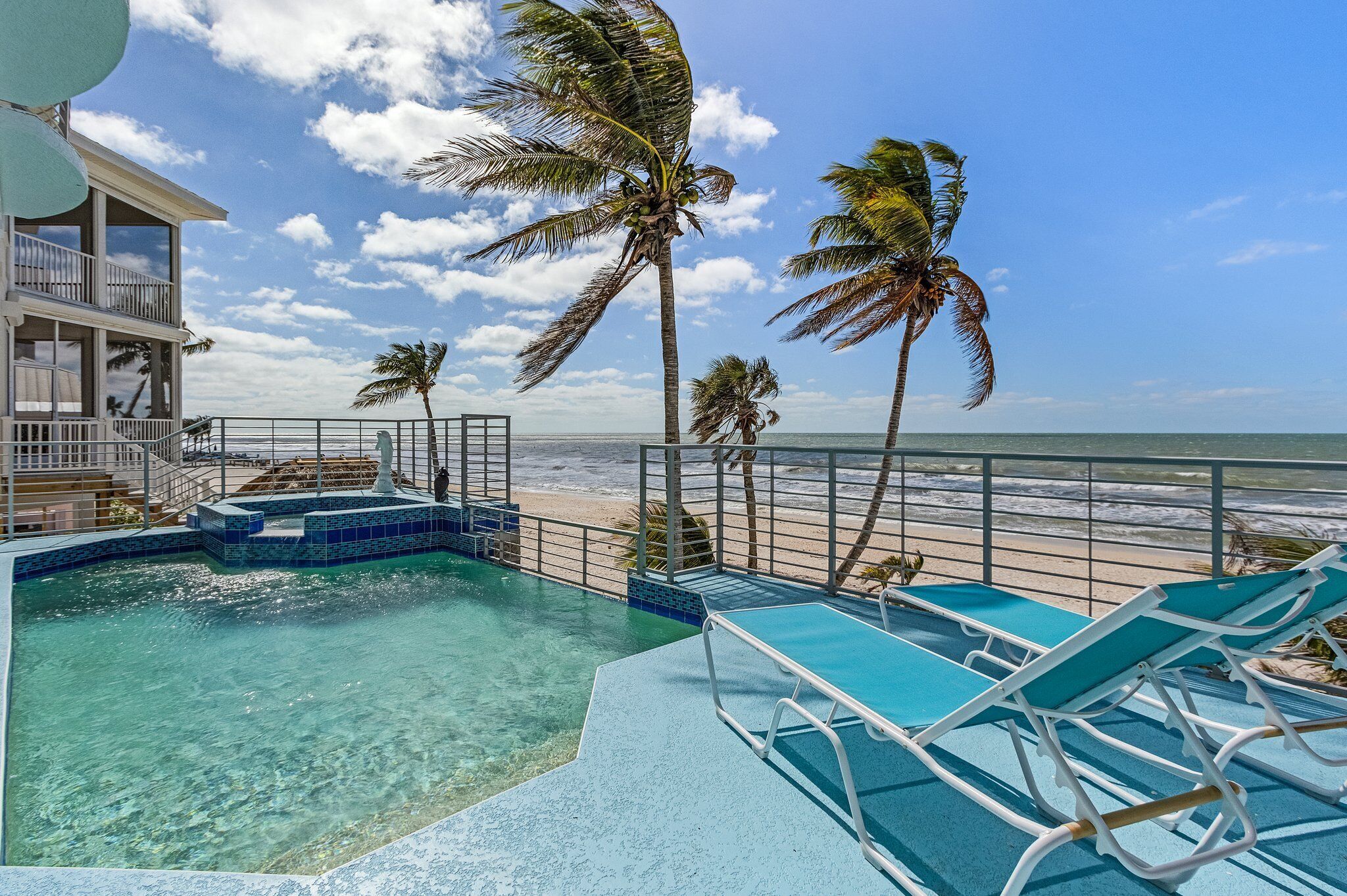 Saltwater Sanctuary | Oceanfront + Pool & Theatre!