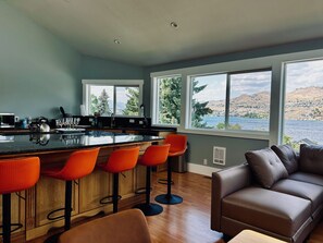 Leilighet – panorama, privat bad (Water Street Retreat) | Lounge