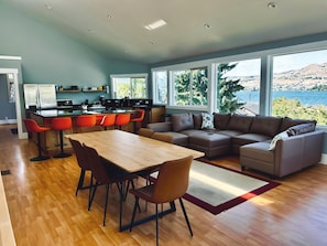 Lägenhet Panoramic - privat badrum (Water Street Retreat) | Boendeområde