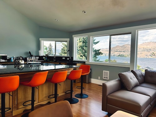 Water Street Retreat