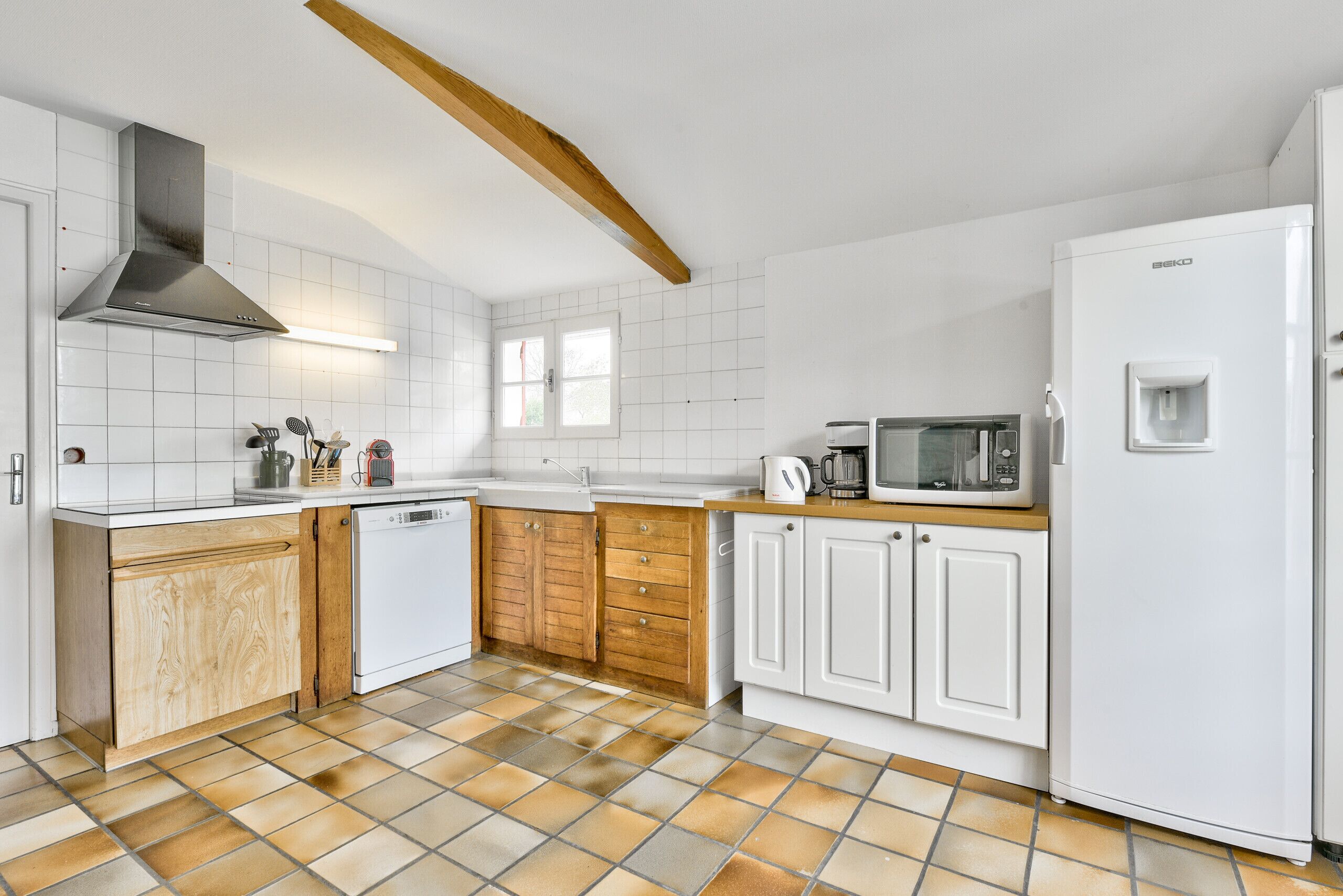 冷蔵庫、電子レンジ、オーブン、食器洗い機