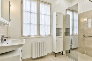 Dusche, Haartrockner