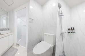 Bathroom - Mirae_stay "New Open" [2Queen beds] 67-2 / COEX (Seoul)