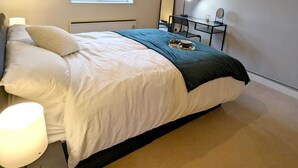 2 bedrooms, WiFi (free), bed sheets - Charming 2-bed Apartment in Ipswich (Ipswich)