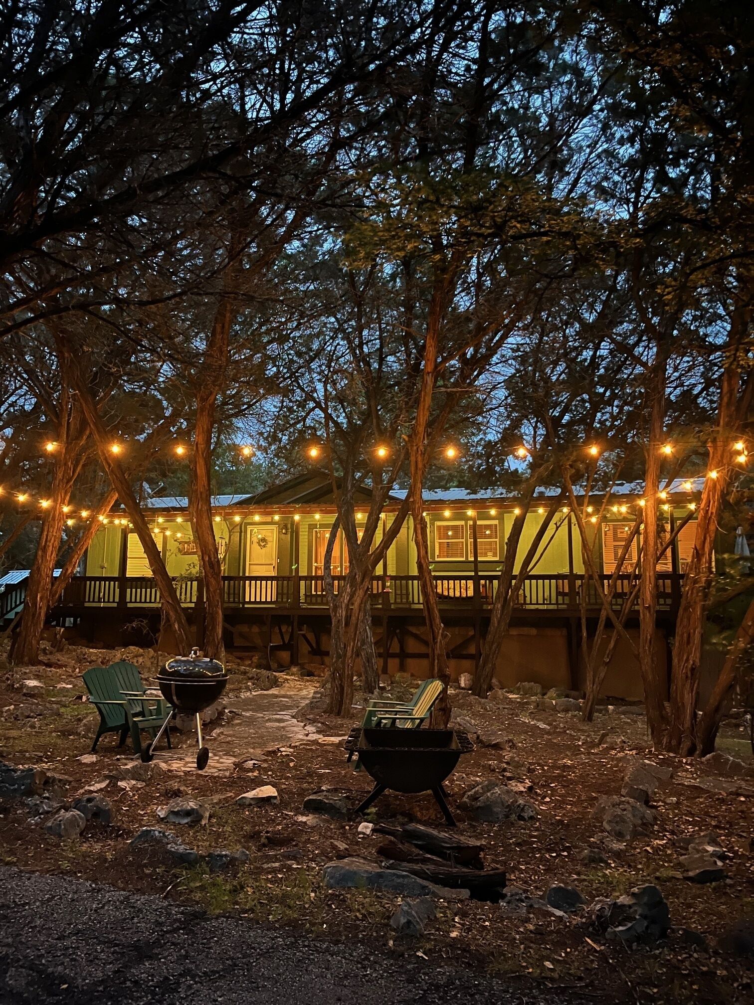 المنطقة المحيطة بالمنشأة