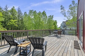 Outdoor dining - BirchBarn-HGTV-StoryLand/Hike/Swim/Rivers (Glen)