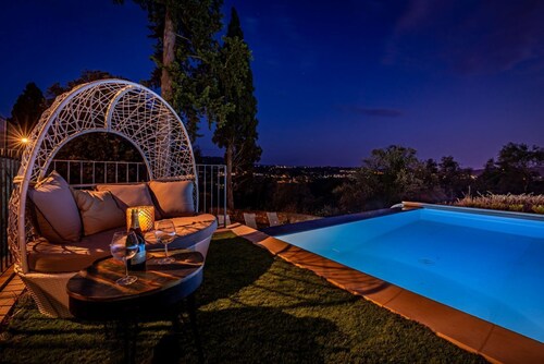 Luxury Villa Tolomei Gucci with Spa