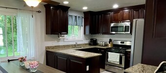 Cozy 3-bedroom house in Saybrook on the Lake 4.2 m. To GOTL, 10 m. Spire