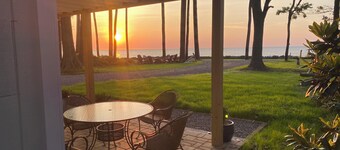 3-bedroom water-front cottage on 2 1/2 secluded acres near Reedville,VA