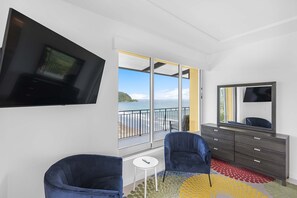 Smart TV - Luxury Ocean front condo on Jaco Beach! (Jaco)