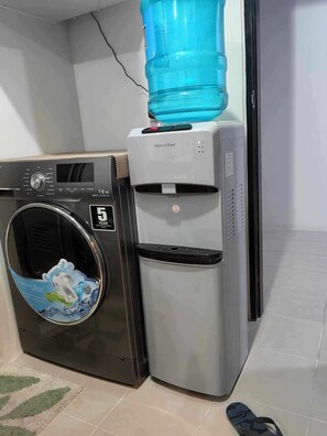 Comfort Studio, 1 Double Bed, Non Smoking, Kitchen | Private kitchen | Full-size fridge, rice cooker, cookware/dishes/utensils