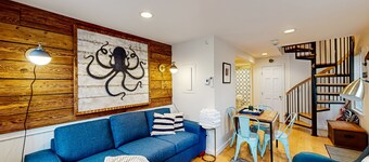 Updated condo with ocean view, viewing deck, & private W/D