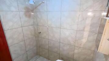 Eenvoudige suite | Badkamer | Handdoeken