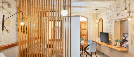 1 chambre, fer et planche à repasser, lit parapluie, Wi-Fi gratuit