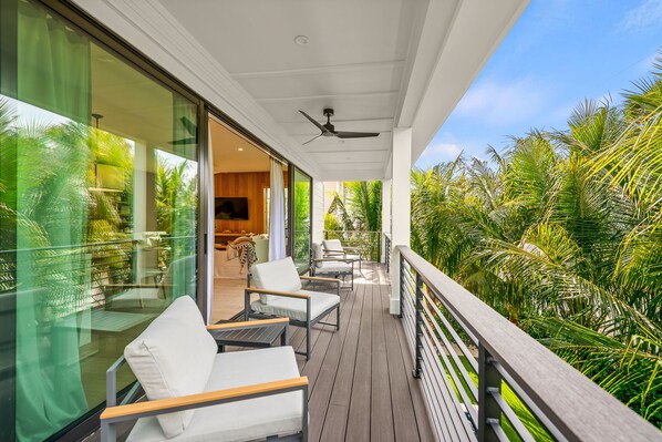 Property grounds - Brand New Luxury Home, Incredible Rooftop Deck and Pool! - Total Package (Anna Maria)