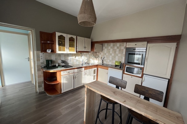 Kylskåp, mikrovågsugn, ugn och spishäll