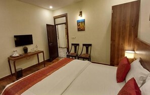 1 dormitorio, tabla de planchar con plancha, wifi y ropa de cama