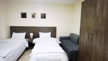 1 habitación, wifi y ropa de cama