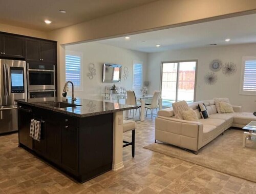 Charming 4BR/3BA Home in Menifee