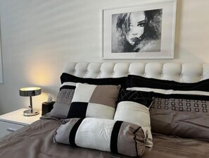 4 soverom, strykejern/-brett, wi-fi (inkludert) og sengetøy