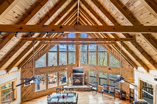 Interior - *Spacious 4BD Lodge w/ HOT TUB! Pool + Mtn Views!* (Sevierville)