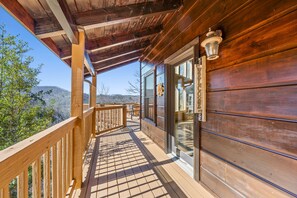 Terrace/patio - *Spacious 4BD Lodge w/ HOT TUB! Pool + Mtn Views!* (Sevierville)