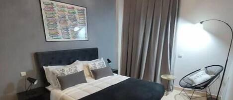 2 slaapkamers, een strijkplank/strijkijzer, wifi, beddengoed