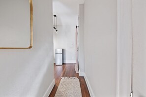 Interior - Historic Suites Downtown Macon - Unit 4 (Macon)