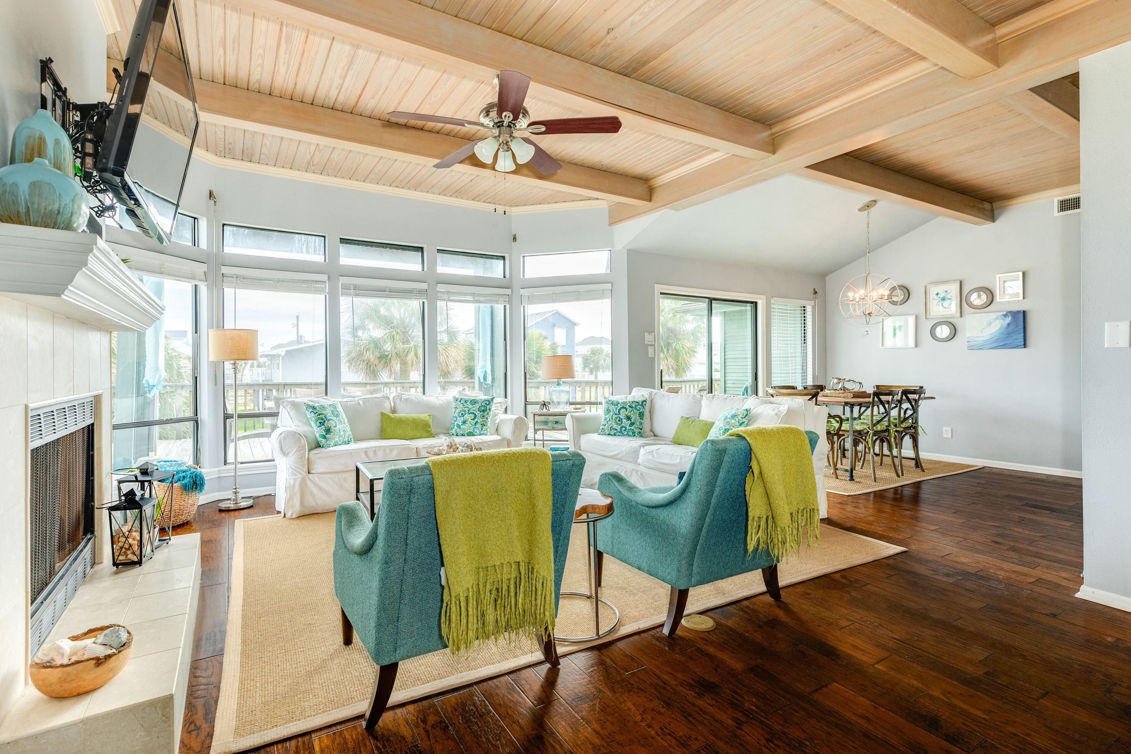 Télévision, table de tennis de table