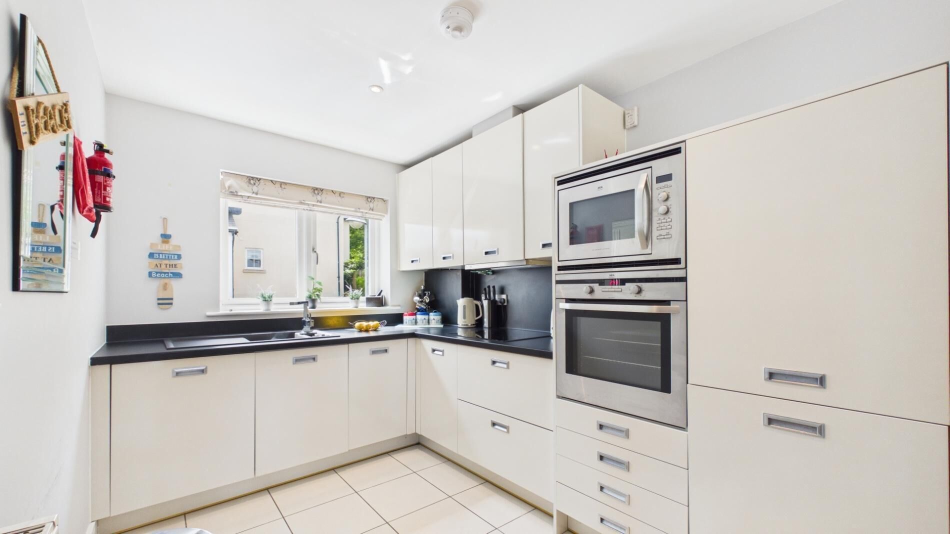 House (2 Bedrooms) | Private kitchen