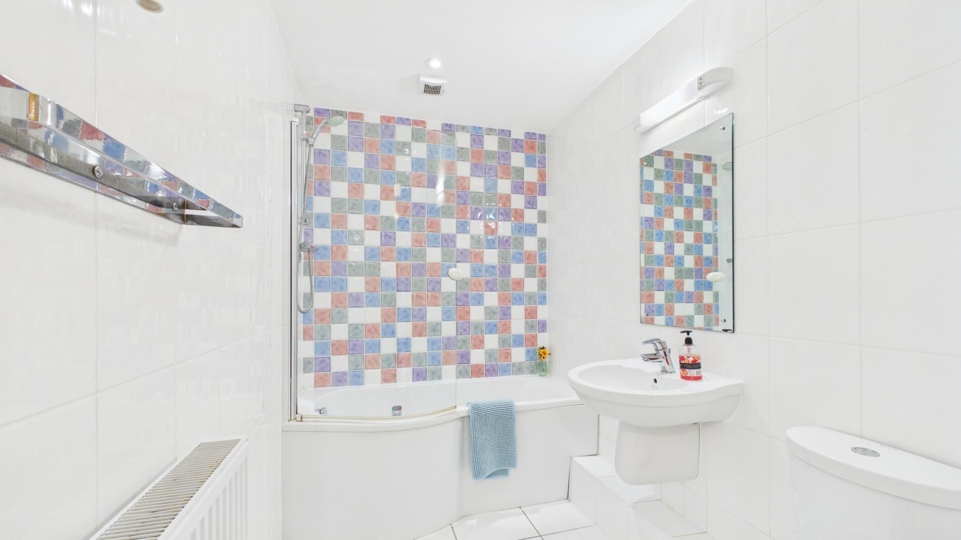 House (2 Bedrooms) | Bathroom