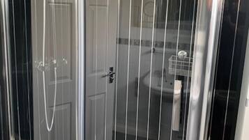 House | Bathroom | Shower, towels