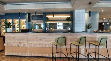 Daily buffet breakfast (GBP 10 per person)