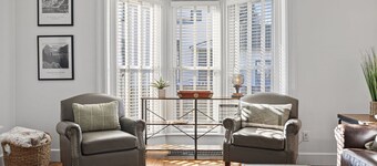 3BR 2BTH Walk to Washington Pk Bch, Outlet Mall and Franklin St. W/D HUGE bk yd.