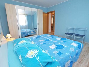 2 bedrooms
