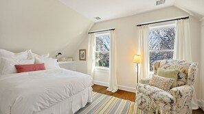 5 Schlafzimmer, Bügeleisen/Bügelbrett, Internetzugang, Bettwäsche