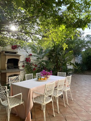 Outdoor dining - Real Fundición de Alcora (Canjáyar)