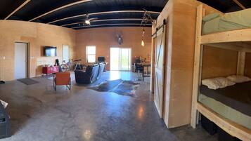 2 soveværelser, skrivebord, Wi-Fi, sengetøj