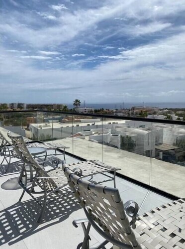 Penthouse with roof pool / patio