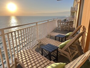 Property grounds - Splash Resort , 2 Beachfront Master bedrooms, 3 Balconies, Free Beach Chair Set  (Panama City Beach)