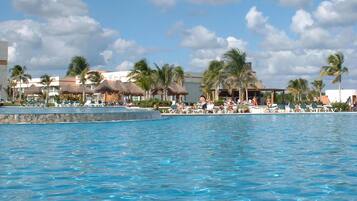Piscine extérieure