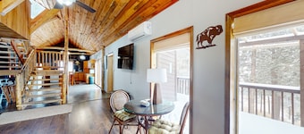 Stunning, custom-built mountain-top cabin with deck, wood stove, & streaming