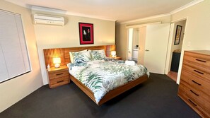4 bedrooms, iron/ironing board, travel cot, free WiFi