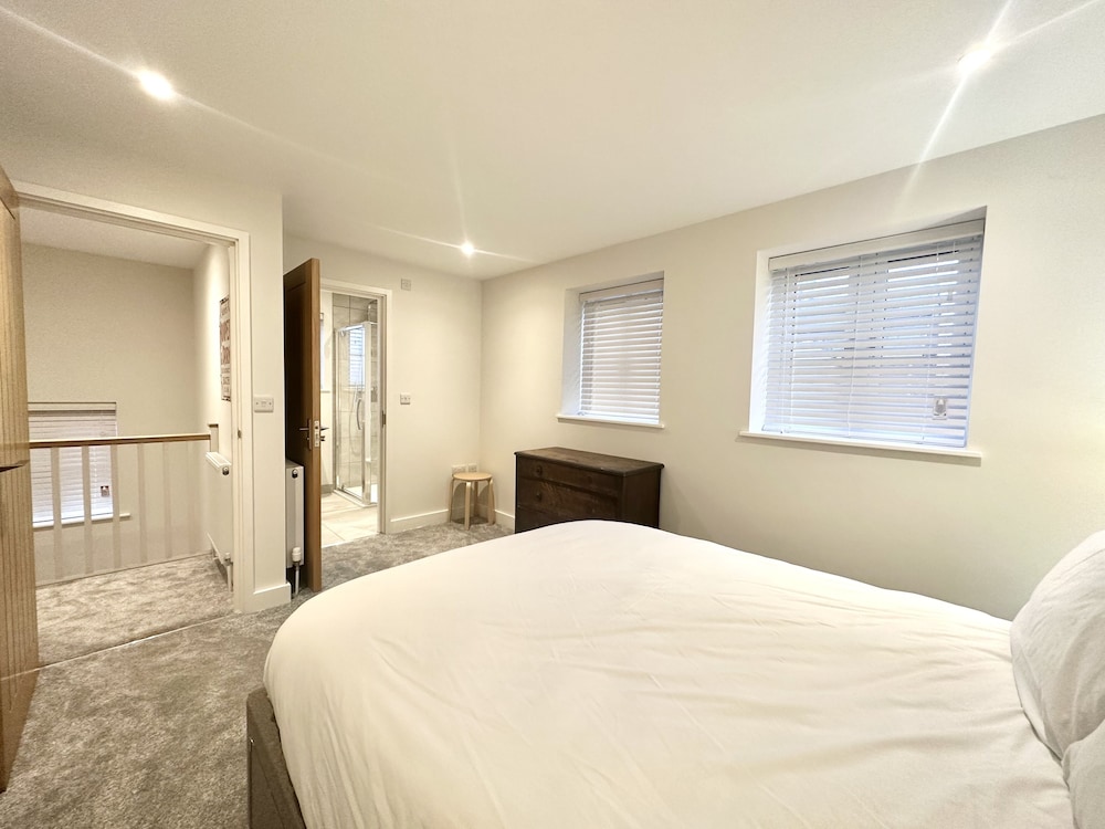 Modern two bedroom house Peasedown Saint John Vrbo