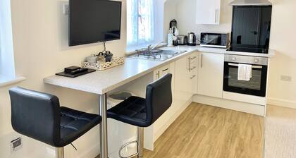Charming Studio Apartment Ideal for Short and Longer Stays