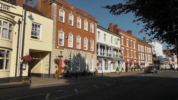 Exterior - Charming Studio Apartment Ideal for Short and Longer Stays
(Pershore)