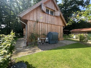 Outdoor dining - Ahrenshof 12 Wifi Kostenlos Moderne Wohnungen (Bad Zwischenahn)