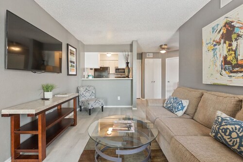 ONE BED ONE BATH AFFORDABLE APT WITH BALCONY!